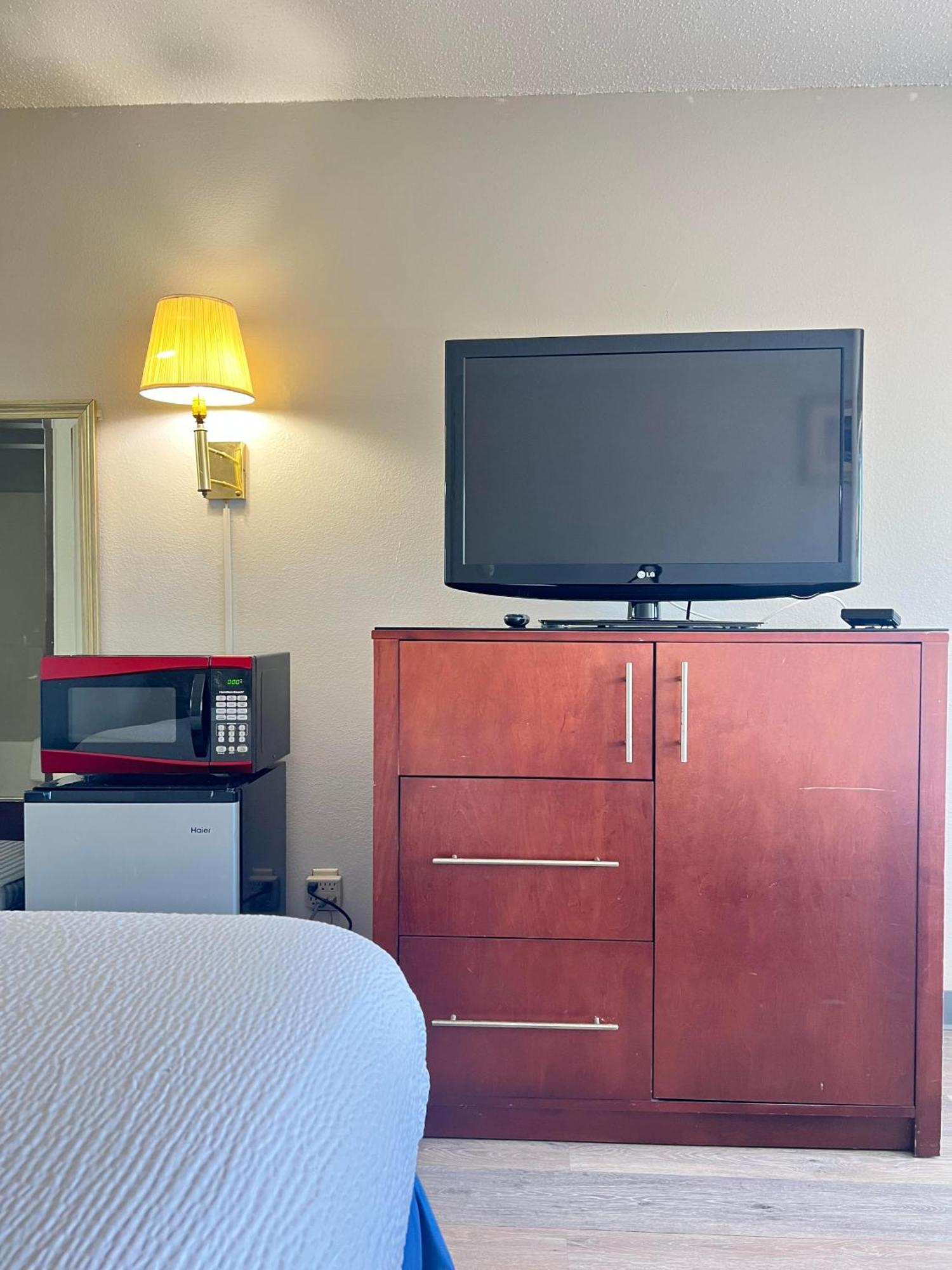 Days Inn Of York Buitenkant foto